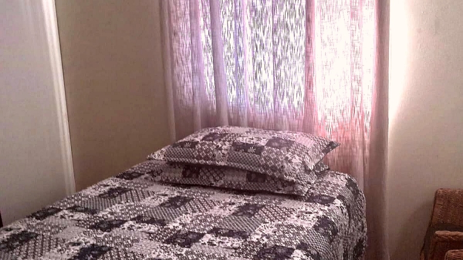 3 Bedroom Property for Sale in Ilitha Park Western Cape